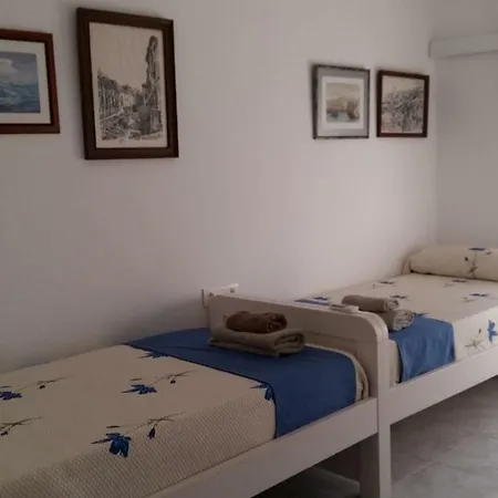 La Casa De La Tia *